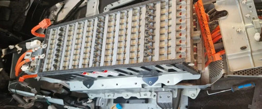 Storingscodes P3025, P3024, P3023, P3017, P3018, P3019, P3020, P3021, P3022 en P3016: Problemen met de Hybride Accu