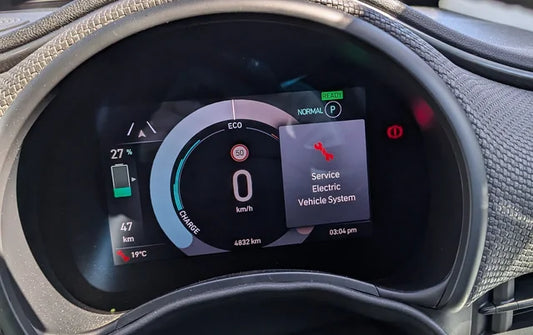 Storingscode B23B0: Hoogspanningsaccu Regeleenheid Functioneringsstoring bij de Fiat 500e
