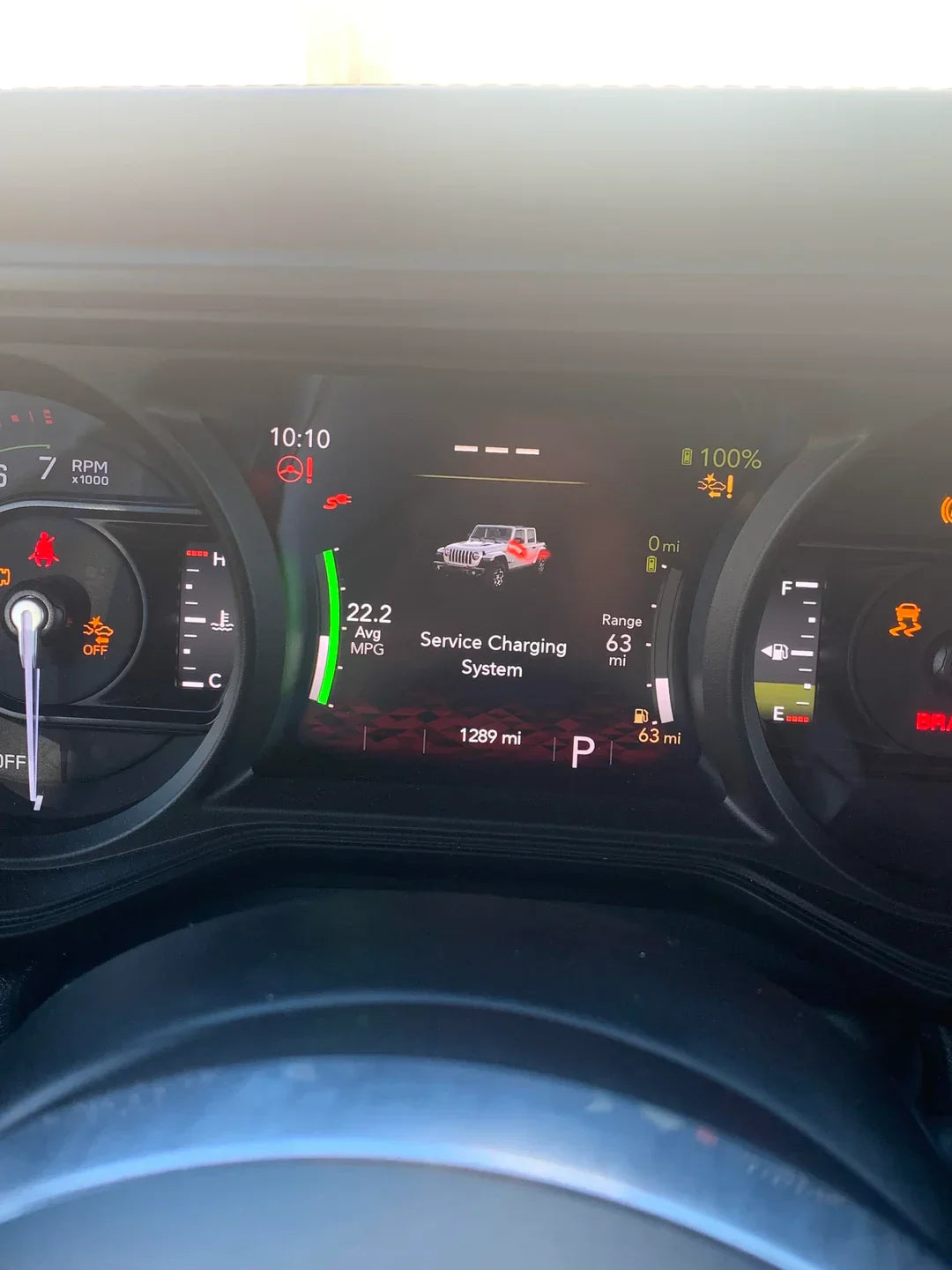Jeep Hybride en Elektrische Voertuigen bij CARVOLT: Specialist in Onderhoud en Reparatie