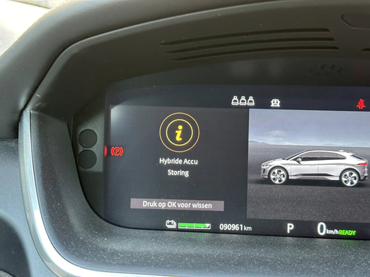 Jaguar Hybride en EV Reparatie: Waarom CARVOLT Uw Specialist Is!