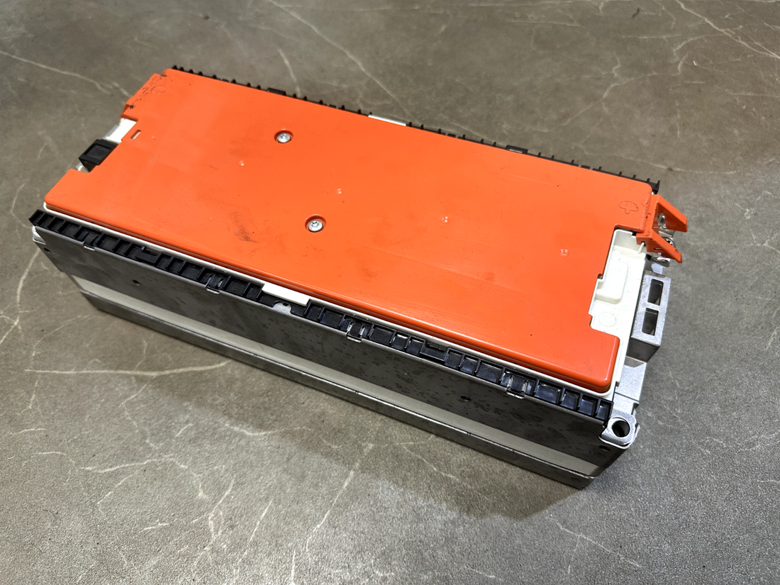 Volkswagen Hybride en EV Reparatie: Waarom CARVOLT Uw Specialist Is!
